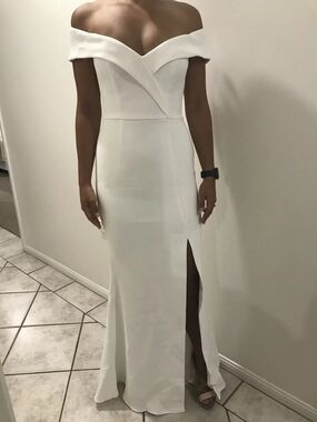 Sheike Off-Shoulder White Evening Gown with Front Slit